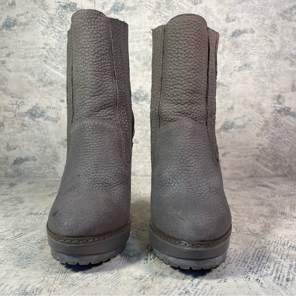 BCBGMaxAzria Virginia All Leather Platform Stiletto Heel Pull-on Boot Taupe - Picture 3 of 13